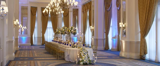 Empire-Room-Lunch_May2019_1-slider-designed-by-Jacqueline-Kennedy.jpg