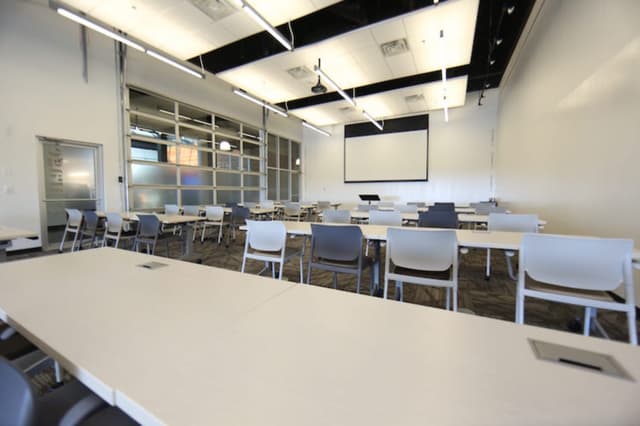 Garage_Classroom_Meeting_Galleria.jpg