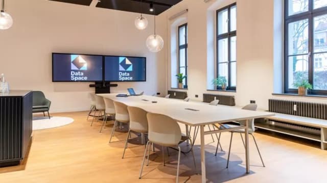 sap-berlin-data-space-boardroom_3840x2160.jpg
