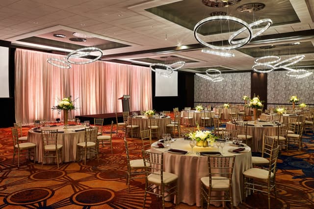 clewi-ballroom-7197-hor-clsc.jpg