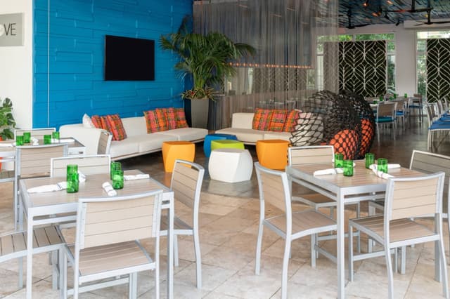 Royal Palm South Beach Miami, a Tribute Portfolio Resort – Hotel