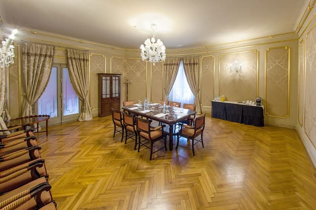 Topacio-meeting-room-El-Palace-Barcelona.jpg