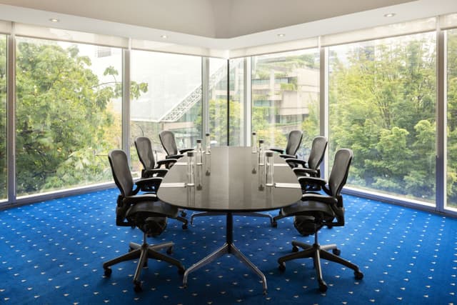 si-yvrws-chartroom-boardroom-72941_Classic-Hor.jpg