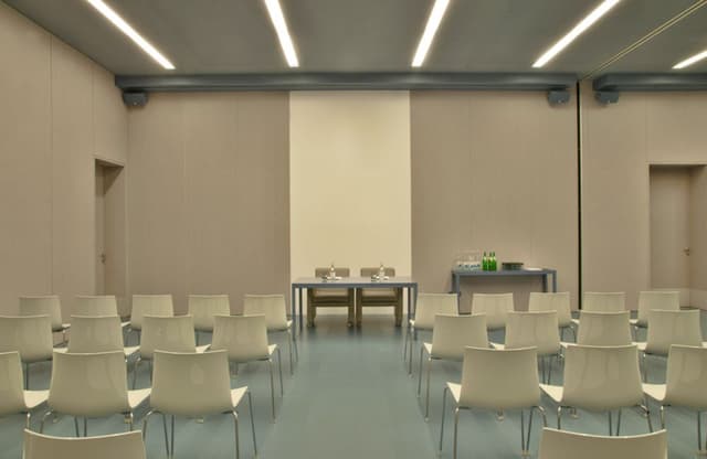 Meeting Room 2+3 - Theater Setup (2).jpg