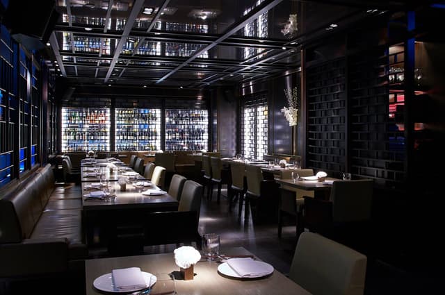 Full Buyout of Hakkasan Mayfair