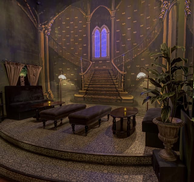 Paper-Tiger-Bar-Interior-3.jpg