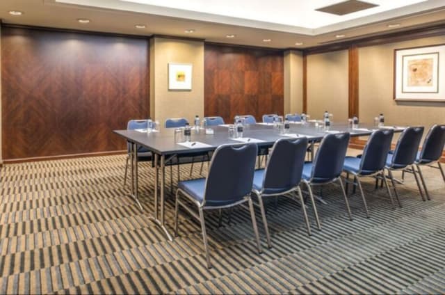 Williams-Pitt-Boardroom-Meetings-Events-InterContinental-Melbourne-e1544219811647-720x478-c-default.jpg