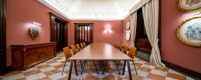 NH_Collection_Firenze_Palazzo_Gaddi_Meeting_Rooms_Imperial_Boardroom_Setup_Sala_Arrighetti_Chairs.jpg