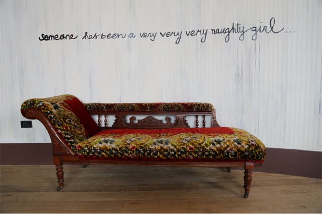fainting+couch.jpg