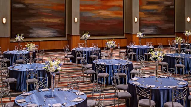 Hyatt-Regency-Dallas-P138-Landmark-Ballroom-Banquet.jpg