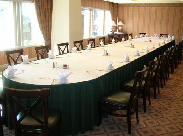 speakers_room_2.jpg