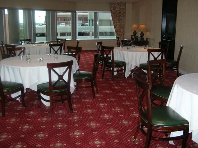Governors_Room_with_Rounds.jpg