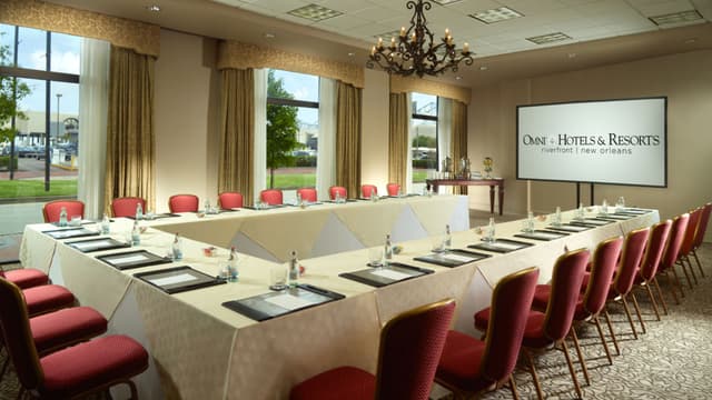 msyrvr-omni-riverfront-hotel-ushape-bacchus.jpg