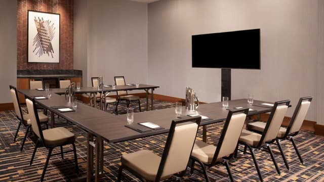 Grand-Hyatt-Nashville-P007-Meeting-UShape-Setup.jpg