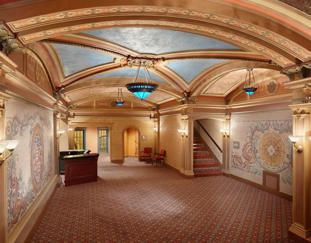 Balboa Theatre Salon / Lobby