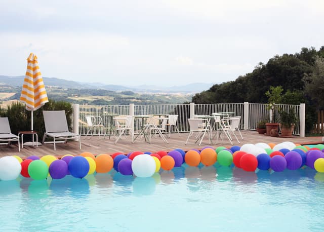 LottieHampson_VL_PrideParty_04Vibe_Pool.jpg