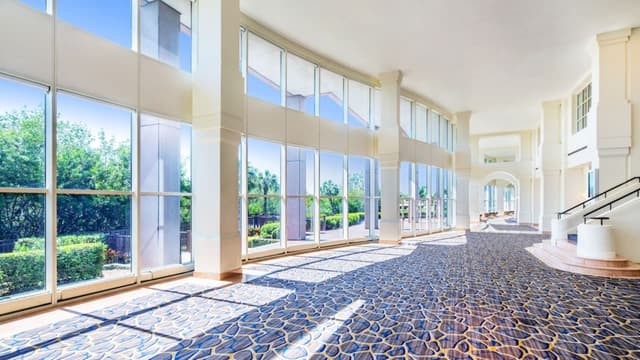 Grand-Hyatt-Tampa-Bay-P141-Foyer-Colonade.jpg