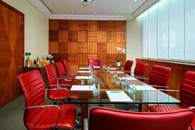 rommd-valadier-meetingroom-9840-hor-clsc.jpg