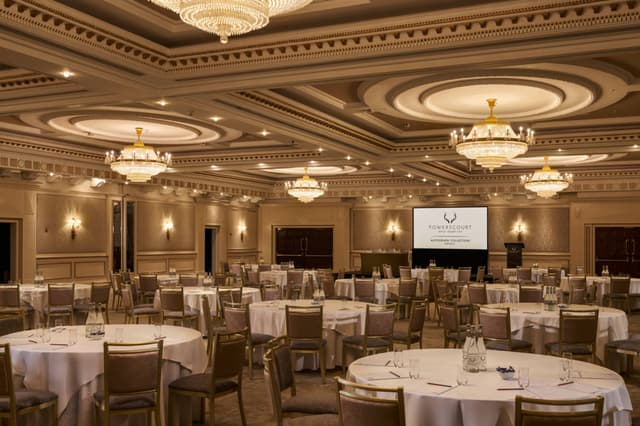 dubak-ballroom-9987-hor-clsc.jpg