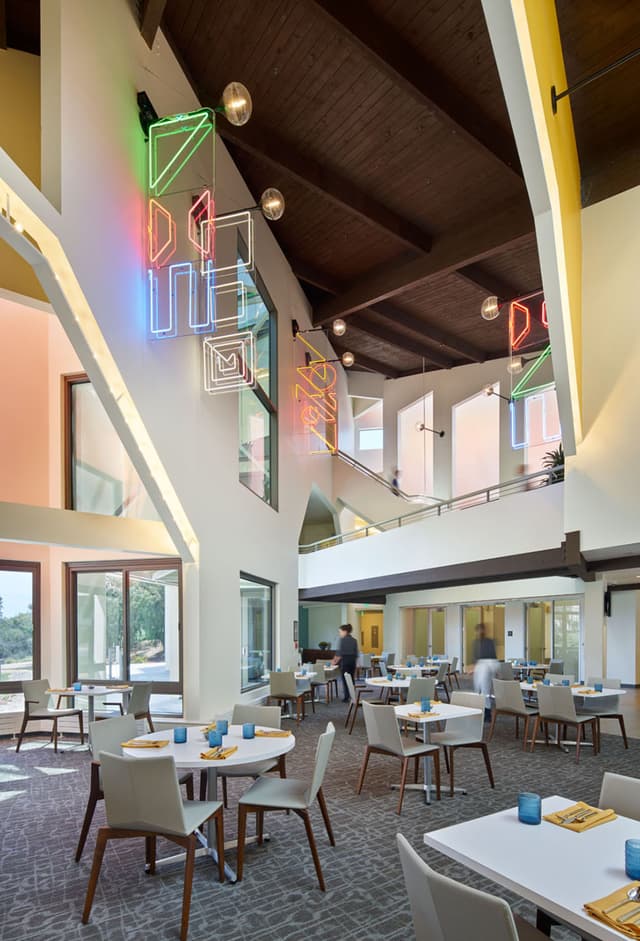 ucsb-dining-room-14.jpg