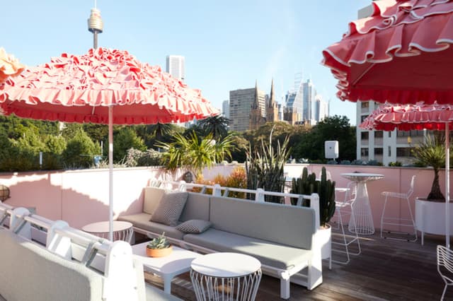 SLIMS_ROOFTOP_BAR_885.jpg