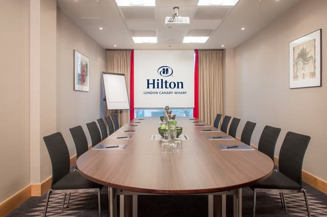 Hilton-London-Canary-Wharf-Boardroom-1 (1).jpg