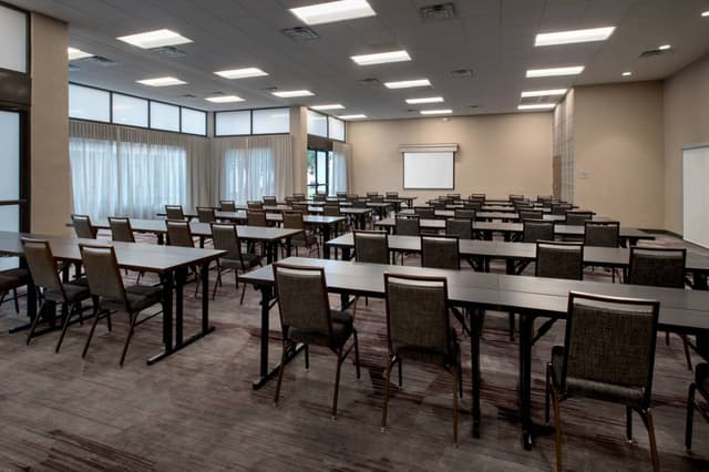 wasrv-meeting-room-9518-hor-clsc.jpg