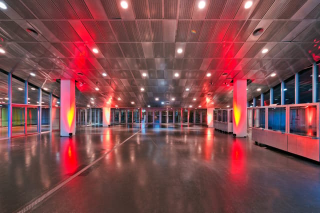 foyer2.jpg