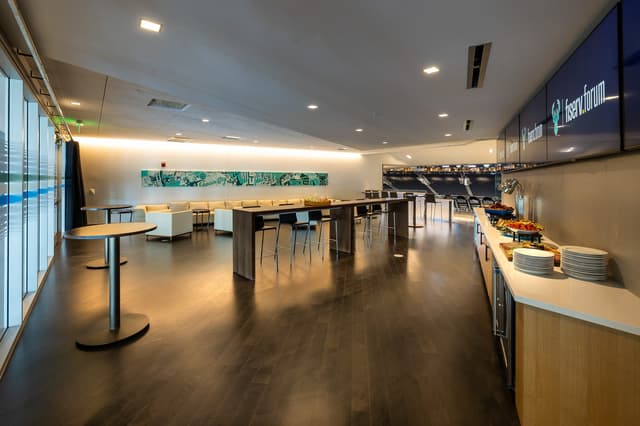 PlatinumLounge-2-59936749d2.jpg