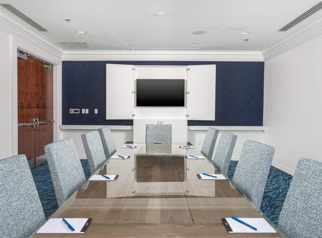 May-2023-015-Boardroom-1080x800.jpg