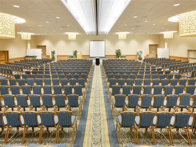 Ala-Moana-Hotel-Conference-facilities-Hibiscus-Ballroom1.jpg