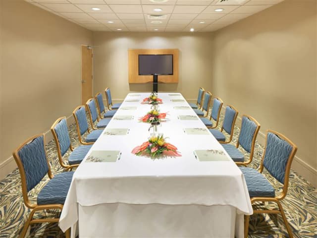 Ala-Moana-Hotel-Conference-facilities-Gardenia.jpg