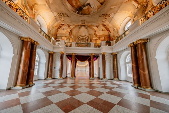 csm_2024-02-21_MelanieWerner_spaces_GrosseOrangerieSchlossCharlottenburg_JPEG-Klein-10_1ee6569f47.jpg