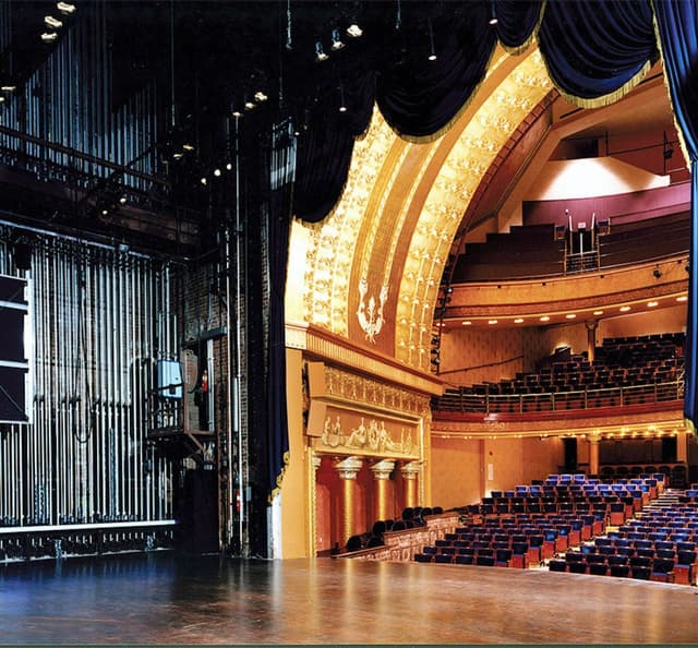 SouthernBackstage_credit_Brad_Feinknopf-Thumb-e0569d8233.jpg
