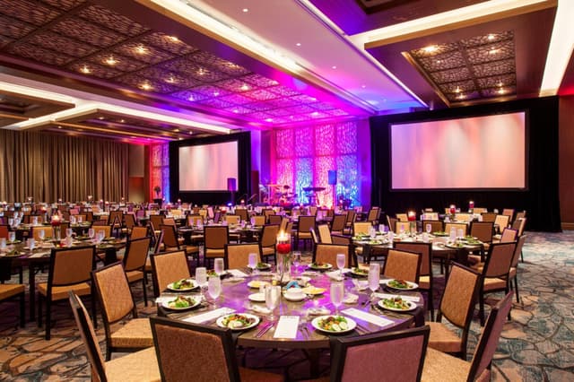 chawi-portman-ballroom-0513-hor-clsc.jpg