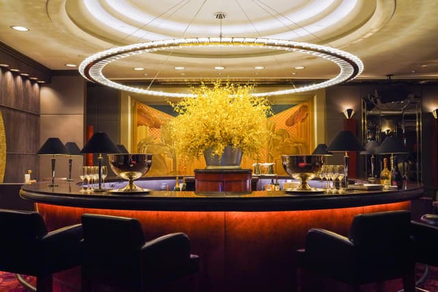 Full Buyout of Champagne Bar at Grand Hyatt Hong Kong