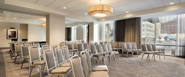 homewood-suites-by-hilton-chicago-downtown-west-loop-meeting-room-grant-12-1171277.jpg