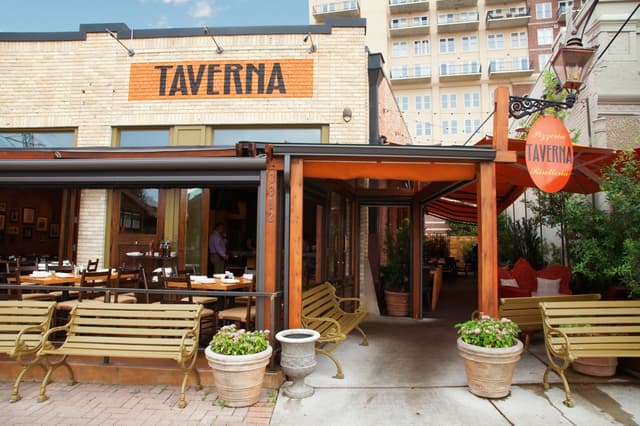 taverna_exterior_3.jpg