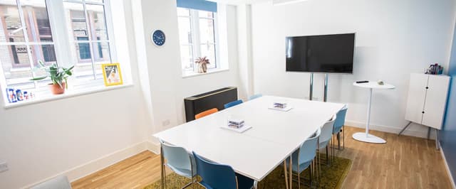 strelka-boardroom-pano-1.jpg