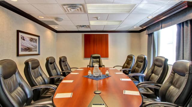 Courtney Executive Boardroom