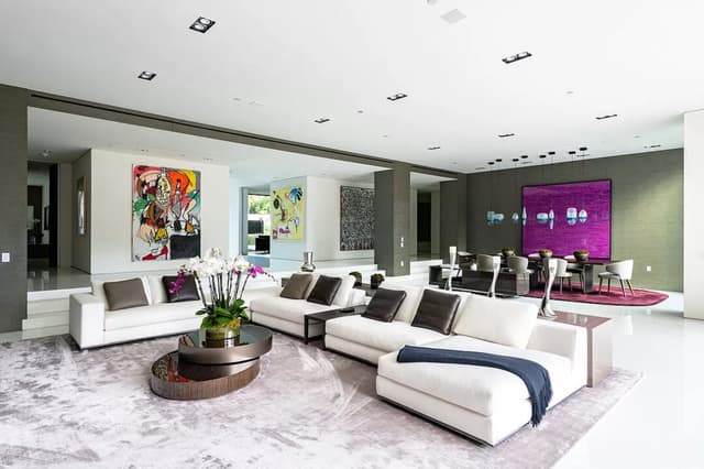 Living Room (1).jpg