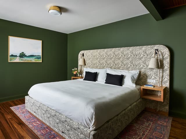 220121_NeighborhoodHotel_07.jpg