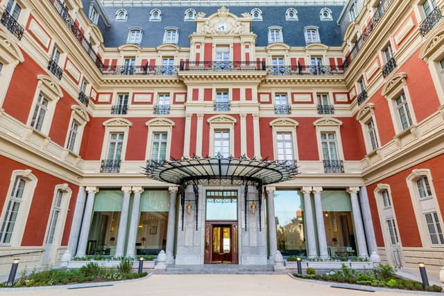 Full Buyout of Hôtel Du Palais Biarritz 