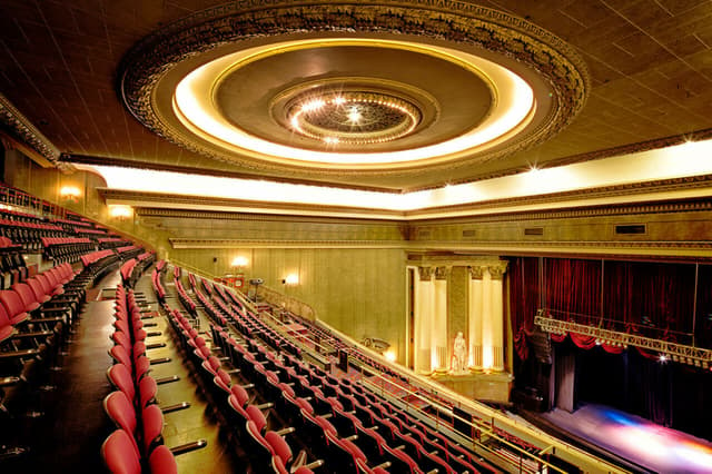 Teatro-Metropolitan-Sillas.jpg