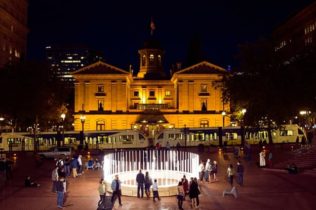 pioneer-courthouse-square-gallery4.jpg