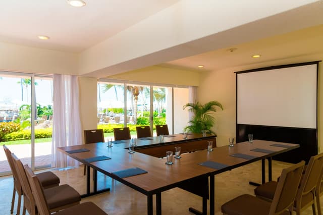 pvrsi-meetingroom-citali-6440-hor-clsc.jpg