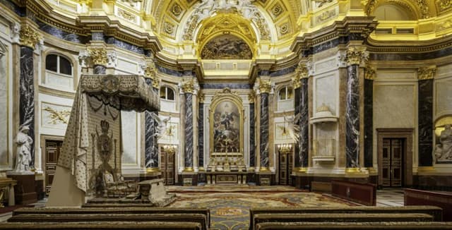 Royal Chapel 