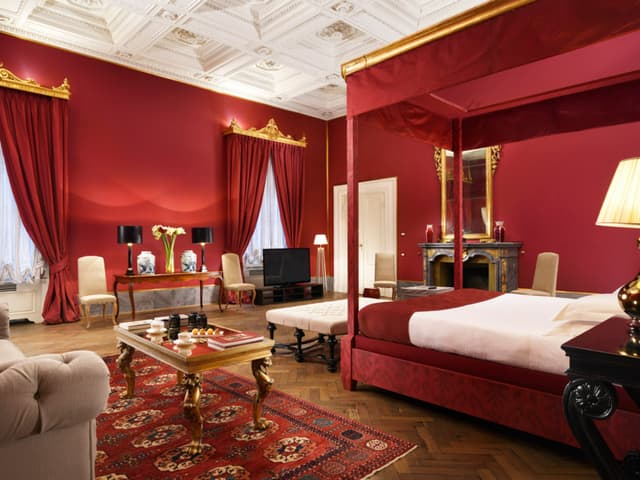 PDCF_Baldacchino-rosso-gallery.jpg