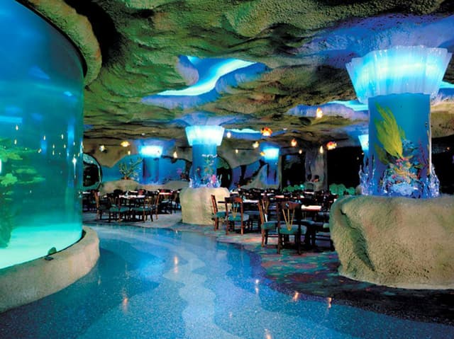 Nautilus Ballroom in Aquarium Restaurant 