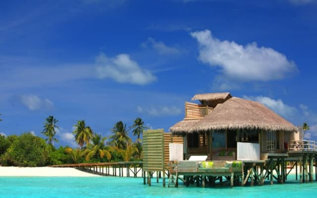 laamu-maldives-lagoon-water-villa.jpg